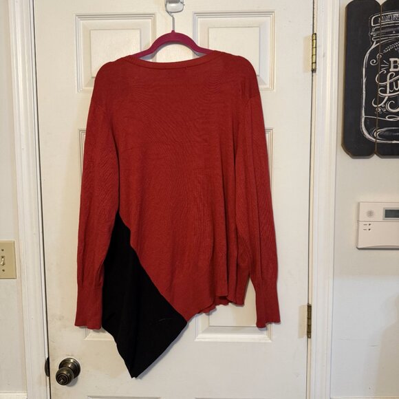 Peyton Primrose Black & Red V-Neck Sweater – Size Large, Asymmetrical - Picture 2 of 5